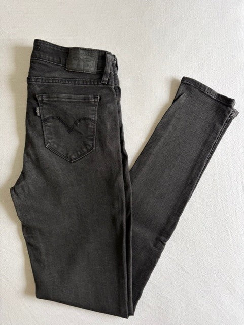 Levi 711 Skinny - Size W28L30 Black