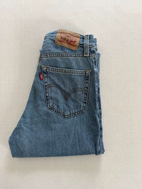 Levi High Waisted Mom Jeans - Size W24L29 Blue
